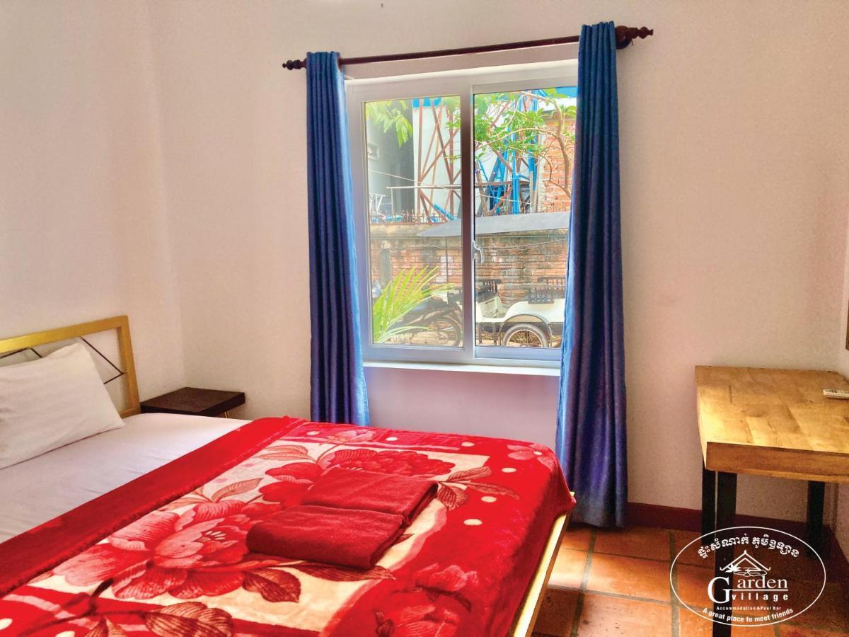 Garden Village Guesthouse & Pool Bar Sziemreap Kültér fotó