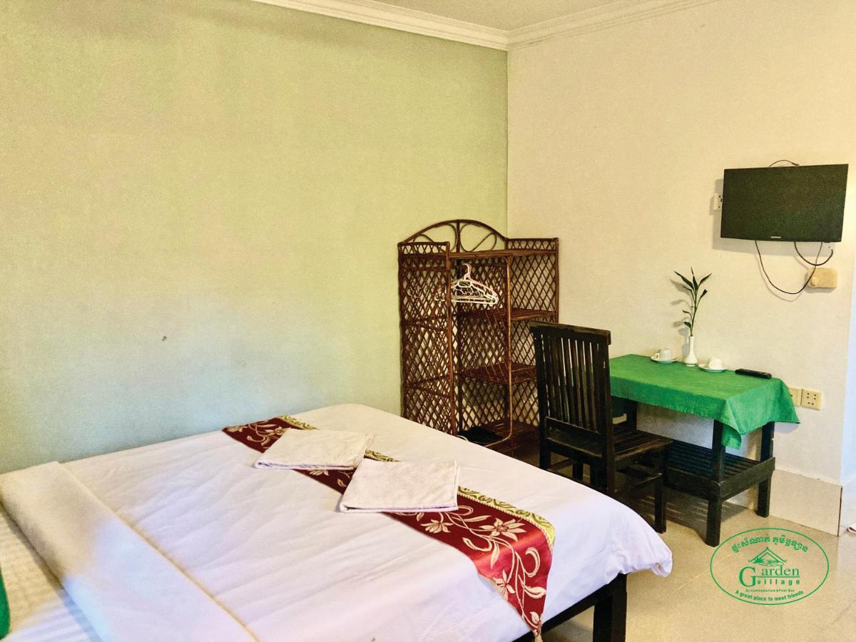 Garden Village Guesthouse & Pool Bar Sziemreap Kültér fotó