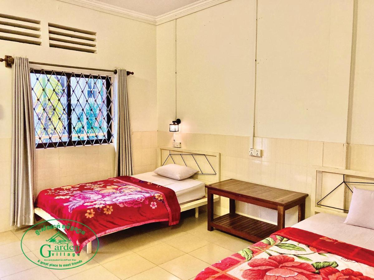 Garden Village Guesthouse & Pool Bar Sziemreap Kültér fotó