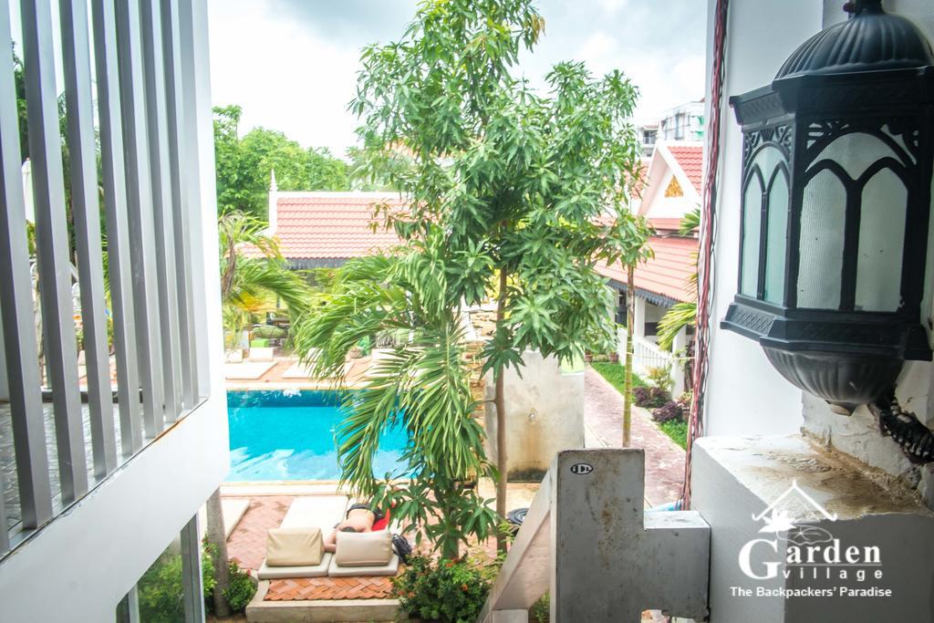 Garden Village Guesthouse & Pool Bar Sziemreap Kültér fotó