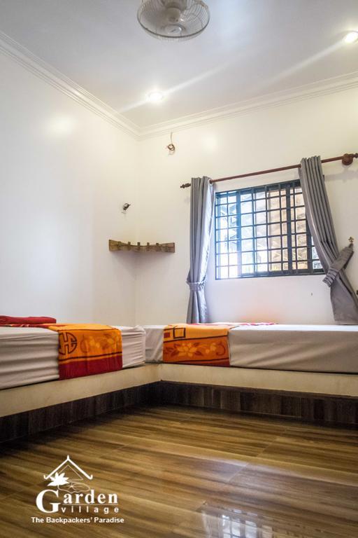 Garden Village Guesthouse & Pool Bar Sziemreap Kültér fotó