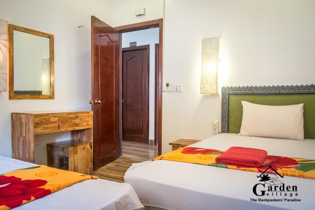 Garden Village Guesthouse & Pool Bar Sziemreap Kültér fotó