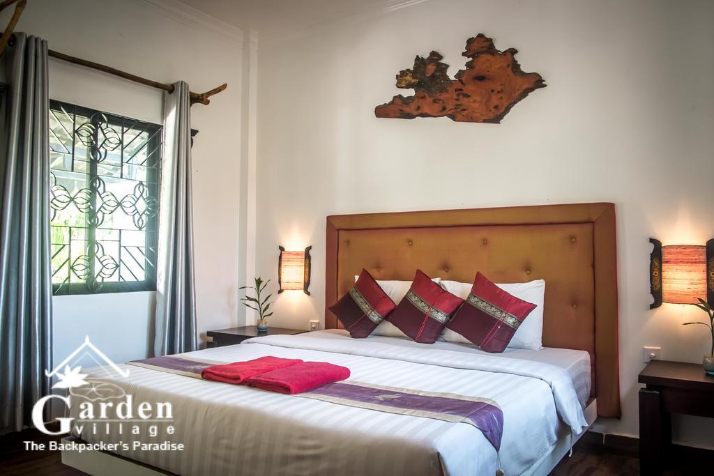 Garden Village Guesthouse & Pool Bar Sziemreap Kültér fotó